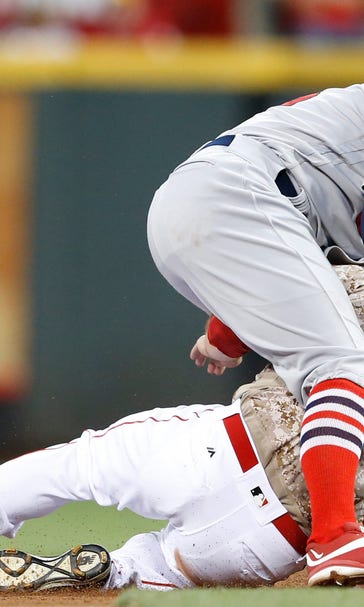 Cards can't slow down Reds, lose 3-2 after walk-off single